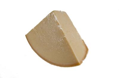 Mont.&Gruzza Italian Hard Cheese 1/8 *4.5kg